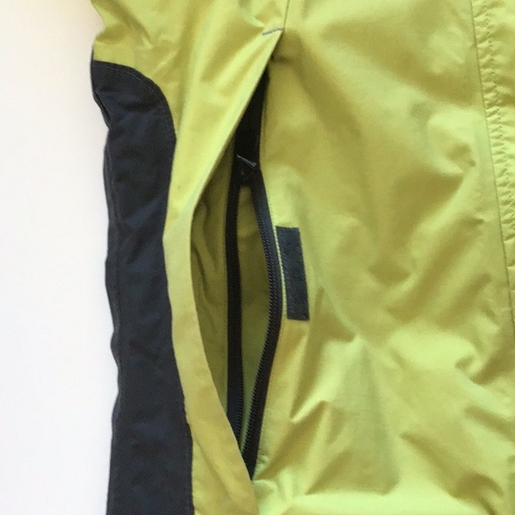 Women’s Columbia Omni Tech Jacket, S - Picture 10 of 15